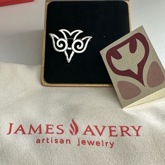 James Avery Retired Descending Dove Brooch - Picture 3 of 4